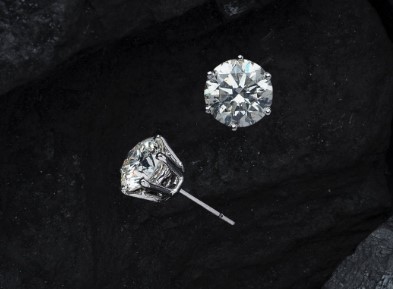 Canary Diamond Earrings for Men; What Stylish Men Need to Enhance Their Looks