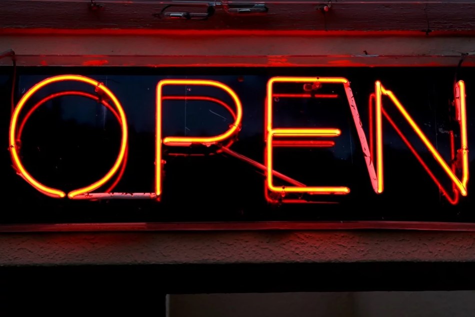 CA Sign Company; The Number One Maker of Business Signs in California