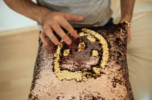 The Place to Get Custom Quilts Online; Qstomize